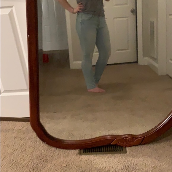 Wild blue distressed skinny crop jeans - Picture 2 of 5